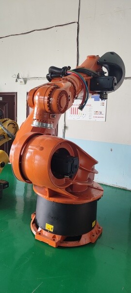 KR500-L420 Used KUKA Robot