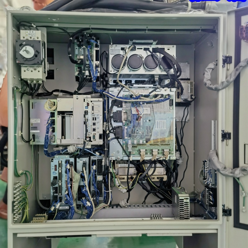 DX100/ES200D Used Yaskawa Robot