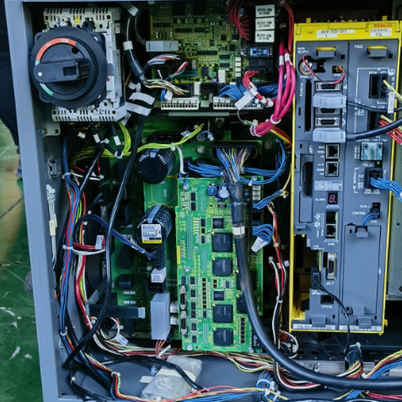 100iC-12 Used FANUC Robot