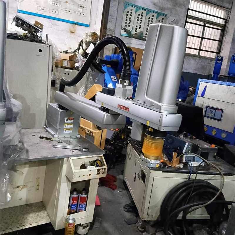 YK1000XG RCX240 Used Yamaha Robot