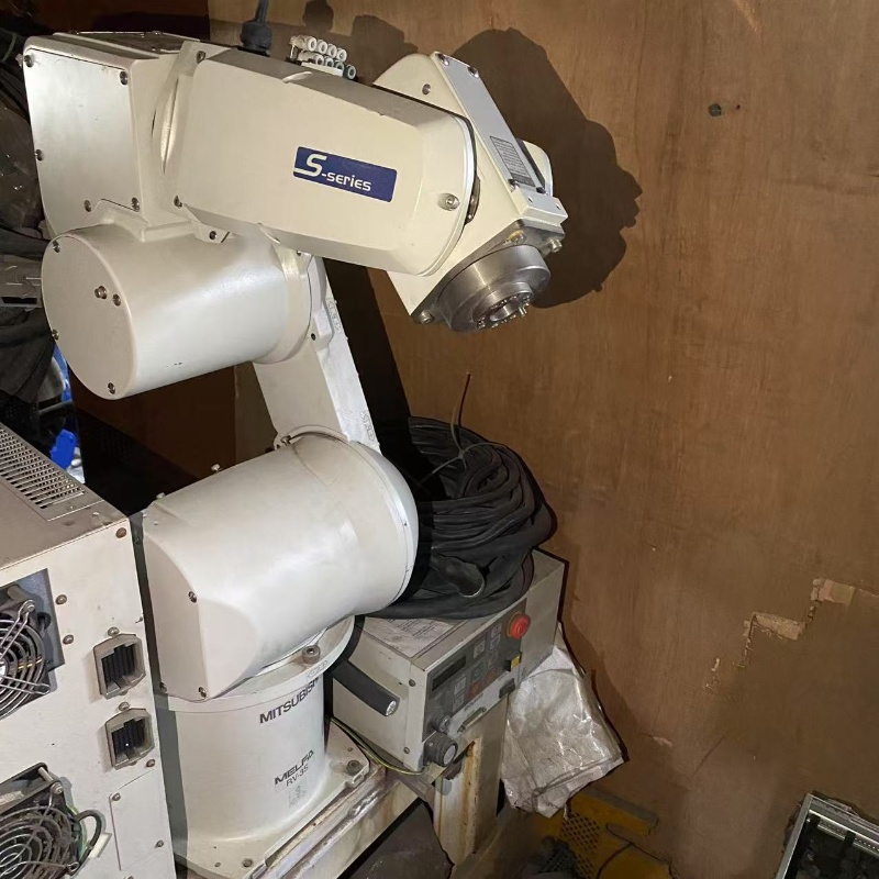 中古産業用ロボット